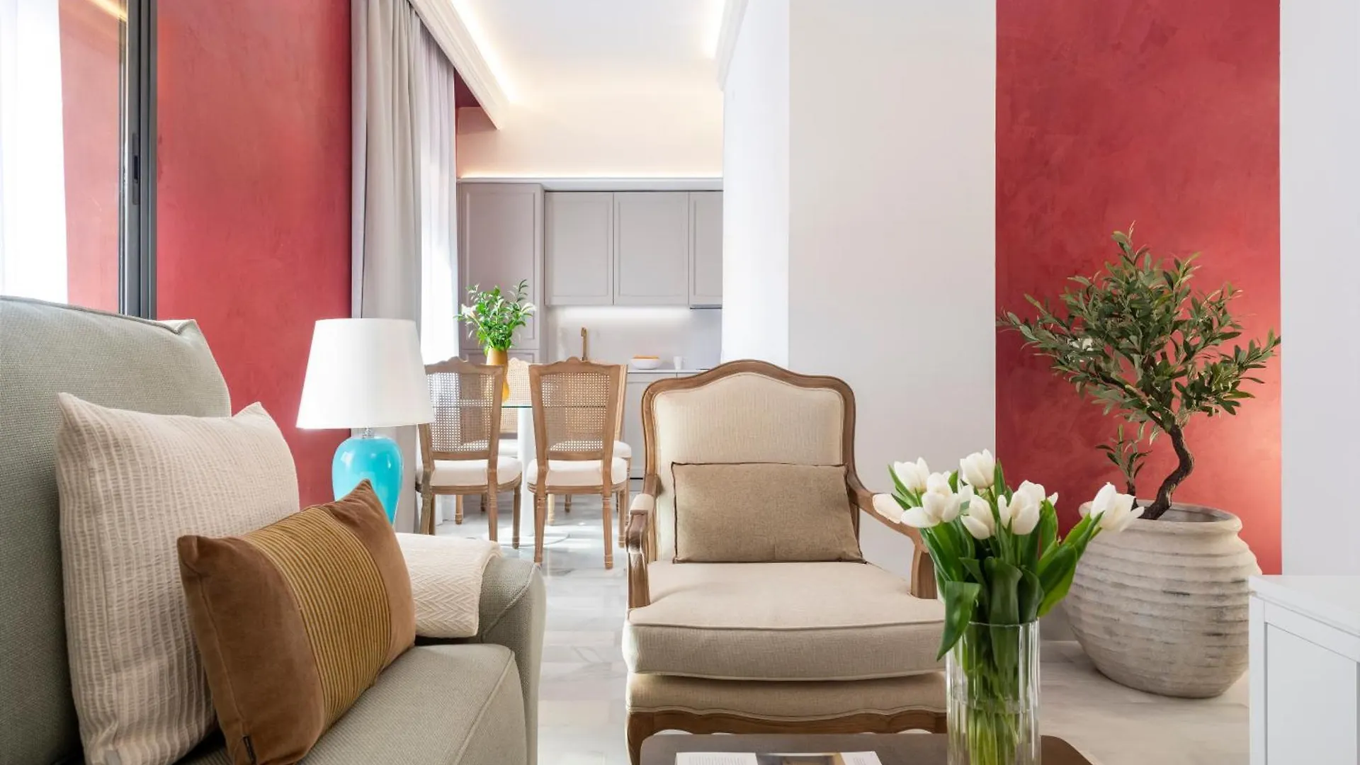 Magno Apartments Casa Palacio Moratin Seville Spain
