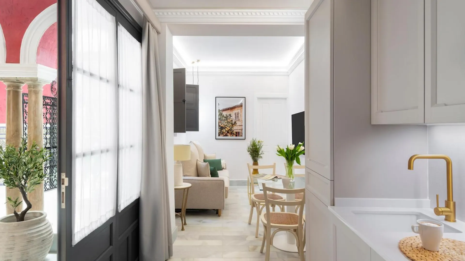 Magno Apartments Casa Palacio Moratin Seville