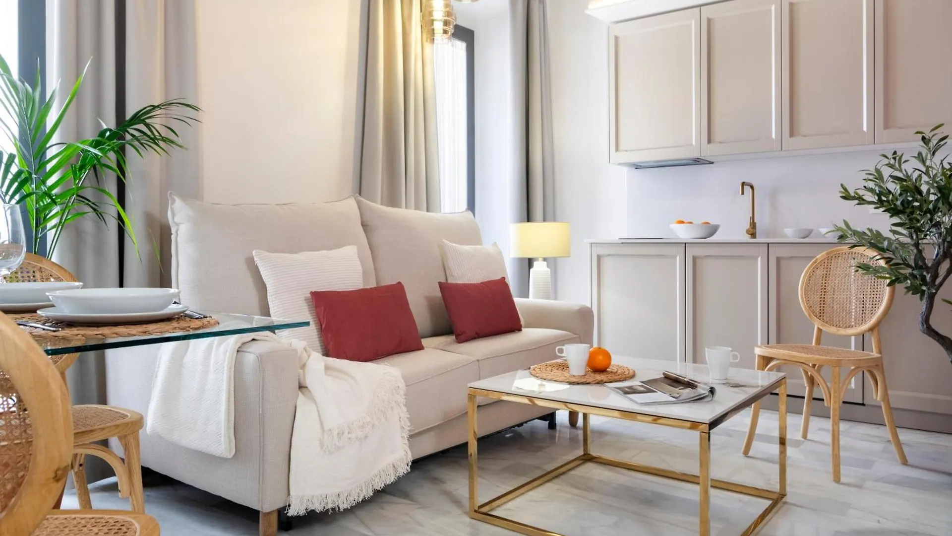 Magno Apartments Casa Palacio Moratin Seville Spain