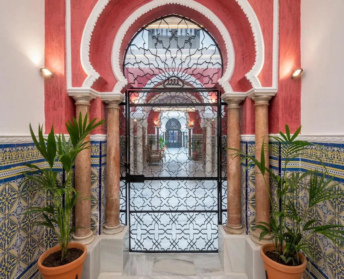 Magno Apartments Casa Palacio Moratin Seville 0*,