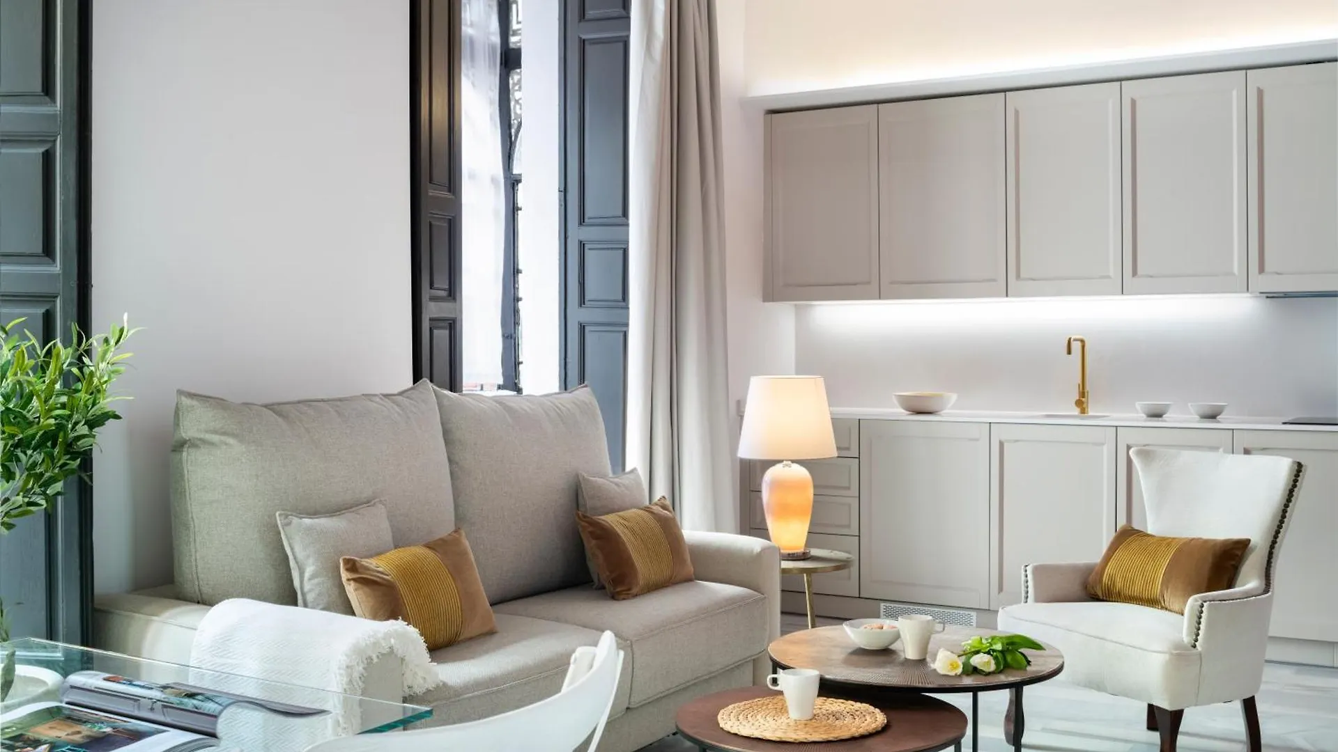 Magno Apartments Casa Palacio Moratin Seville 0*,  Spain