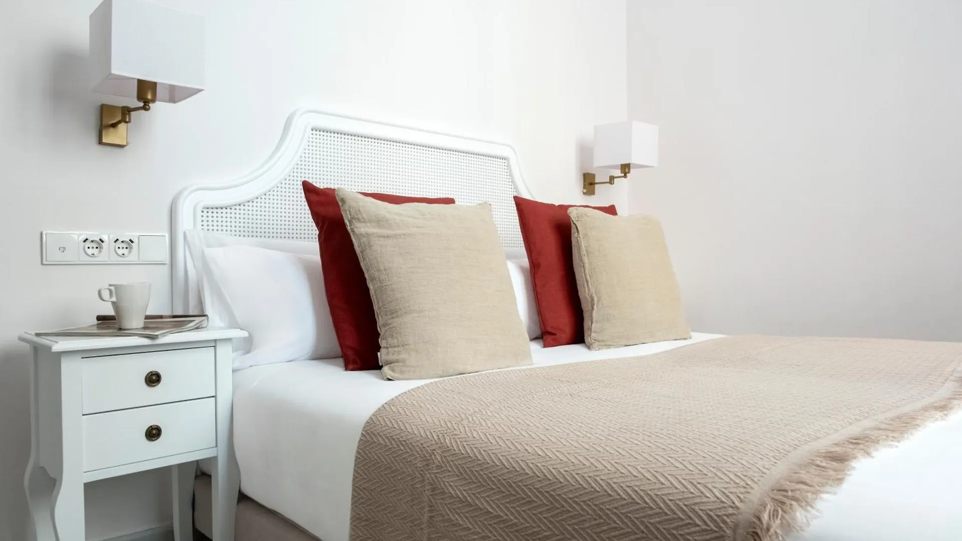 Magno Apartments Casa Palacio Moratin إشبيلية