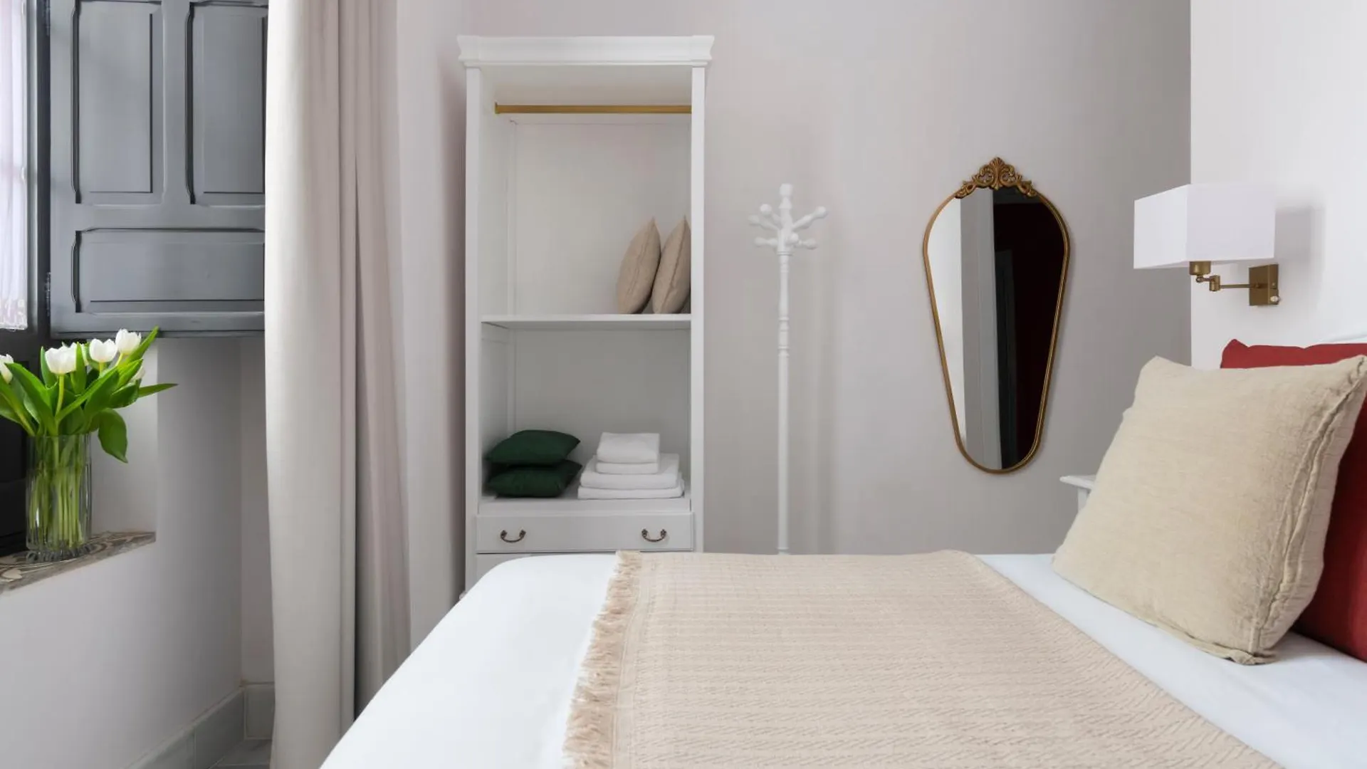 Magno Apartments Casa Palacio Moratin إشبيلية