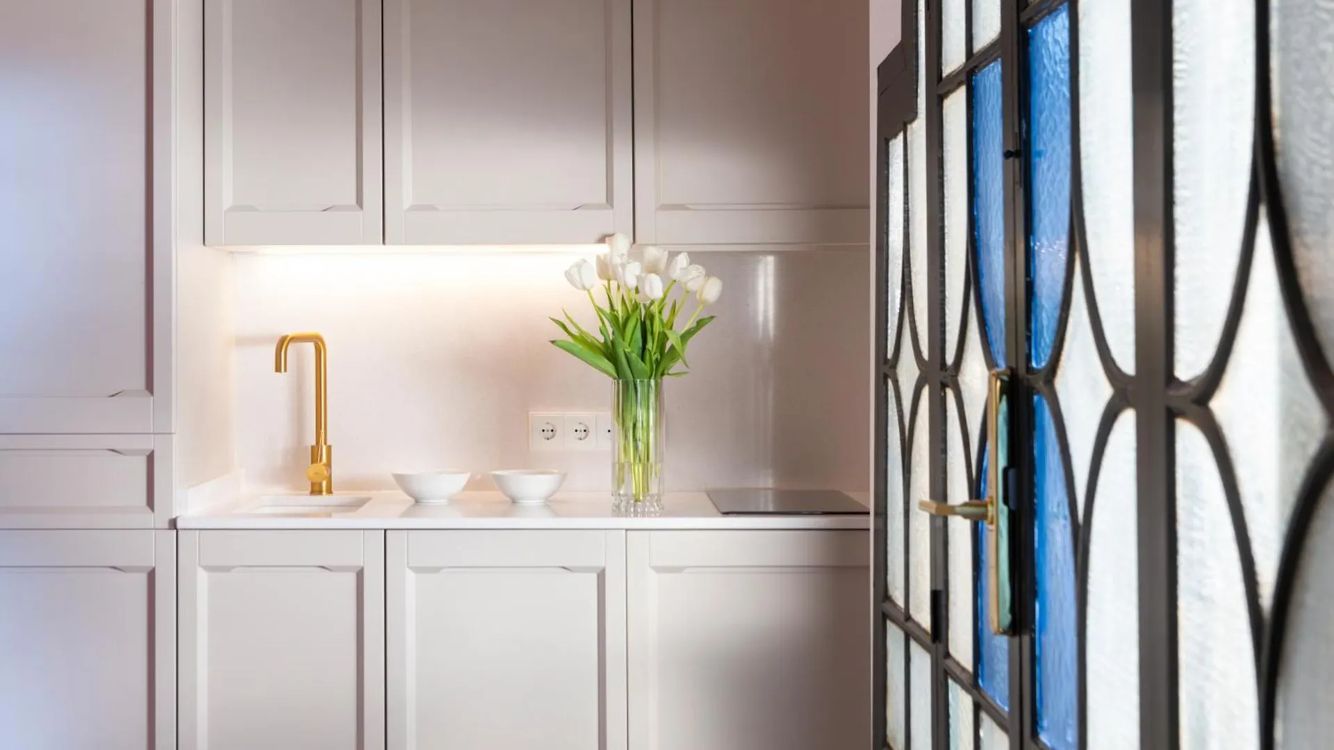 Magno Apartments Casa Palacio Moratin إشبيلية إسبانيا