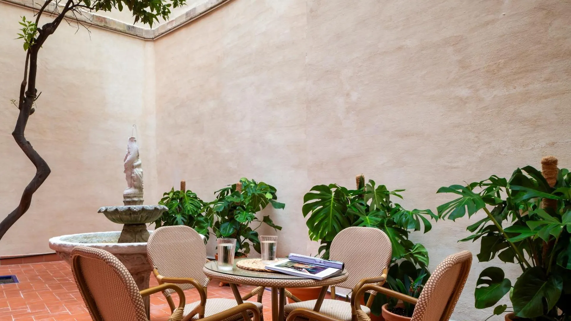 Magno Apartments Casa Palacio Moratin إشبيلية