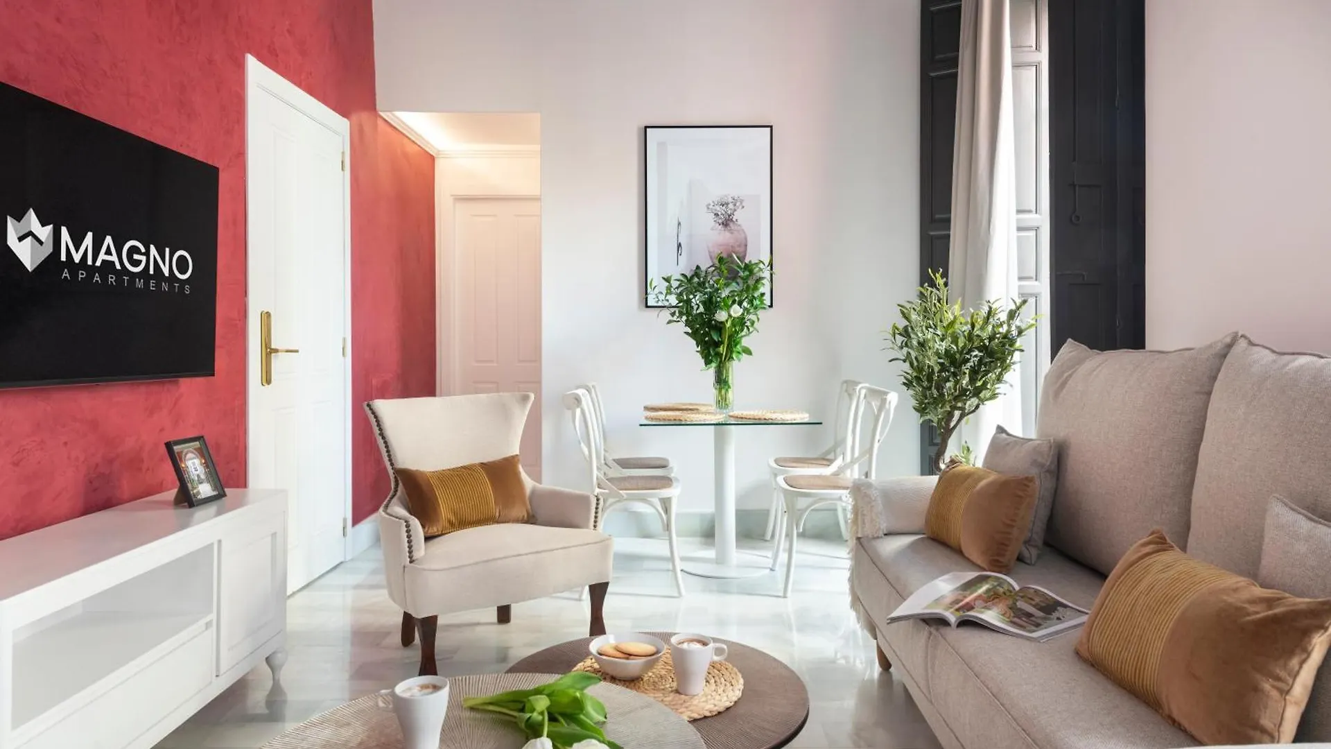 Magno Apartments Casa Palacio Moratin إشبيلية إسبانيا