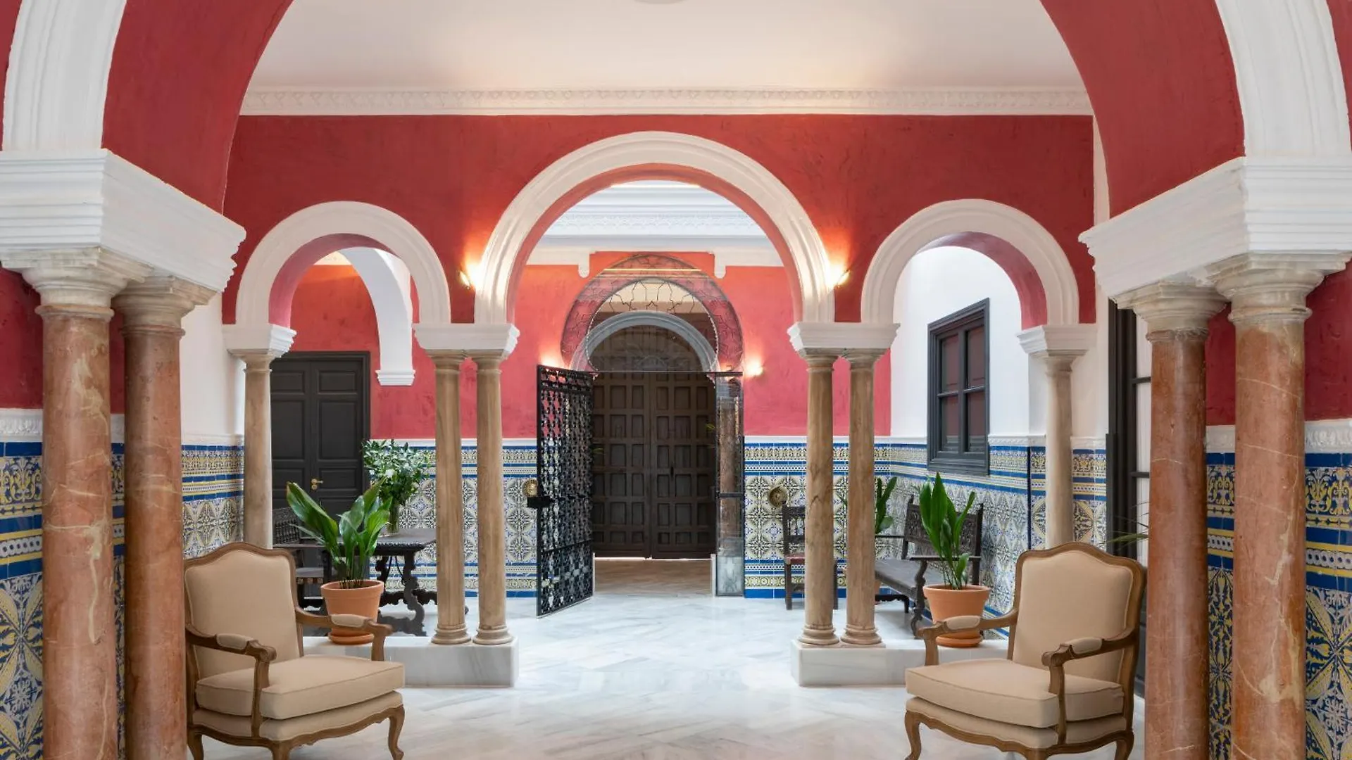 Magno Apartments Casa Palacio Moratin Seville