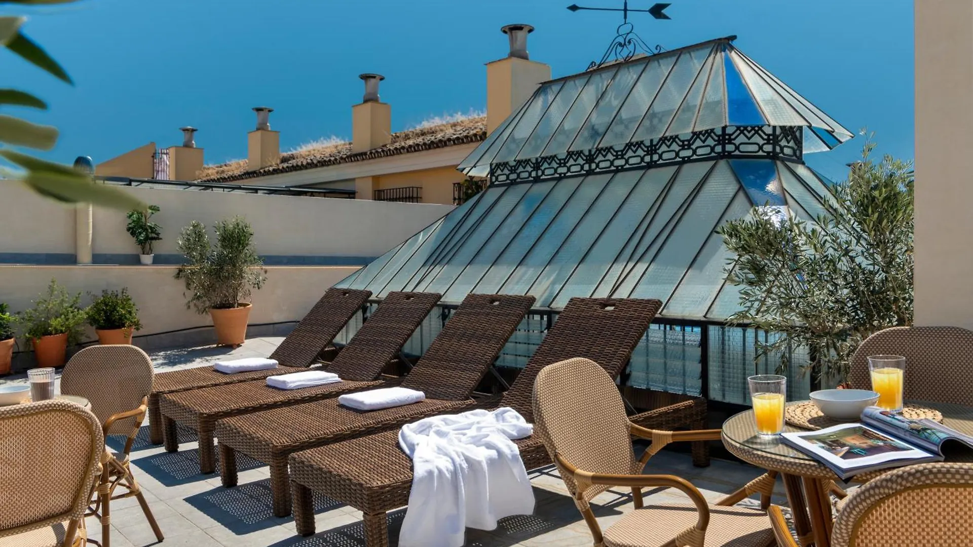 Magno Apartments Casa Palacio Moratin Seville